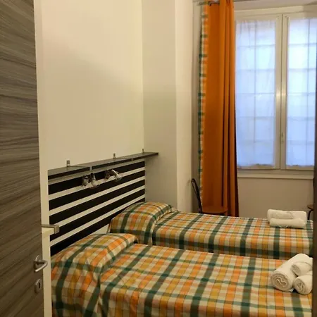 Cairoli فندق جنوة